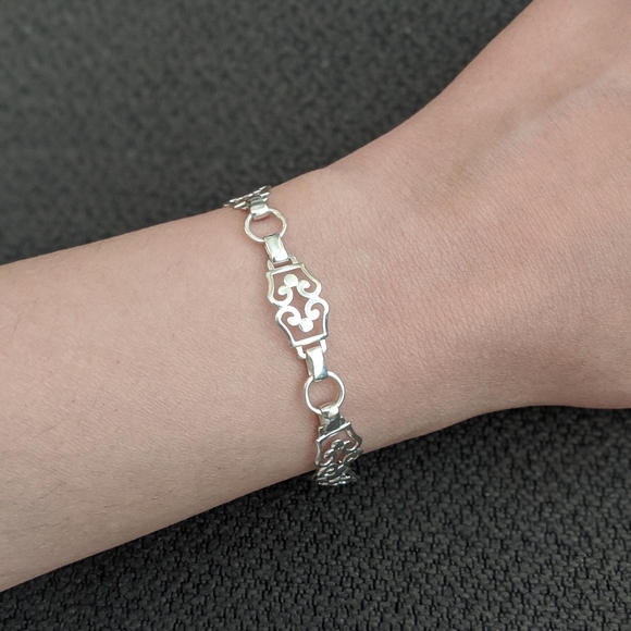 Sterling silver filigree bracelet - Picture 2 of 2